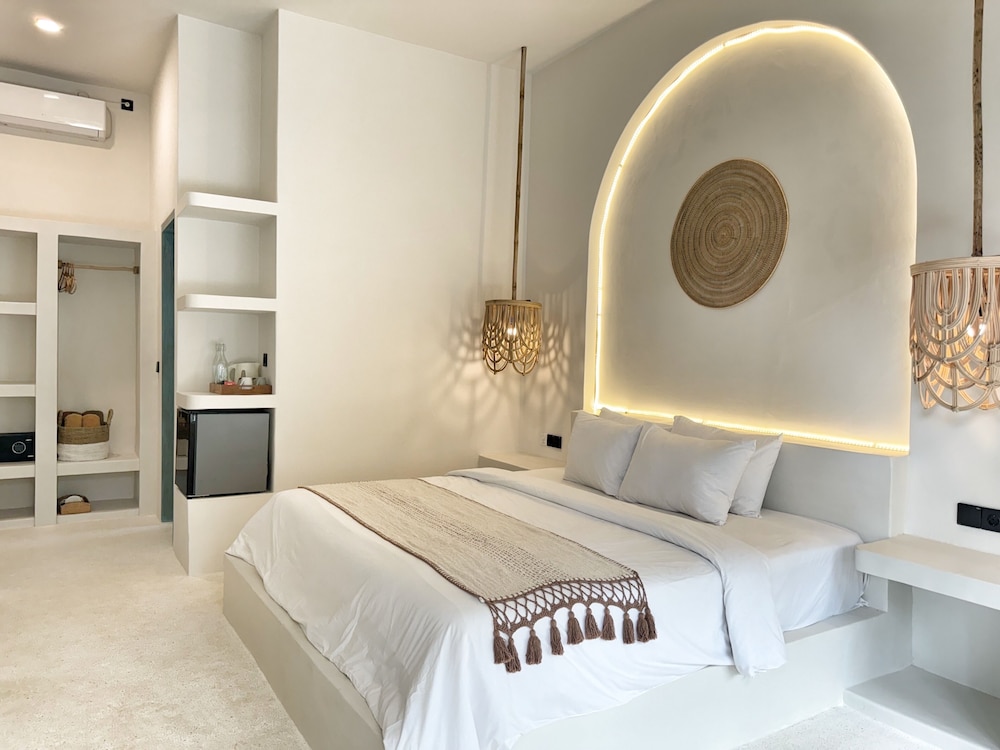 Junior Double or Twin Room photo 3