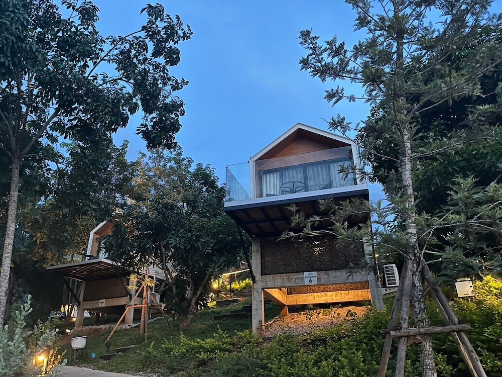 Phu Thok River Villa