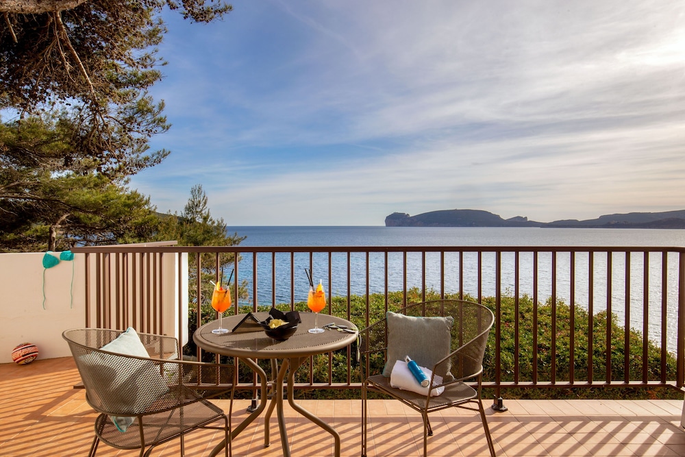 Family Room, Sea View - Photo 7