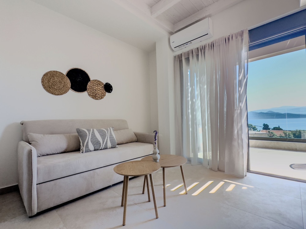 Deluxe Suite, Balcony, Sea View