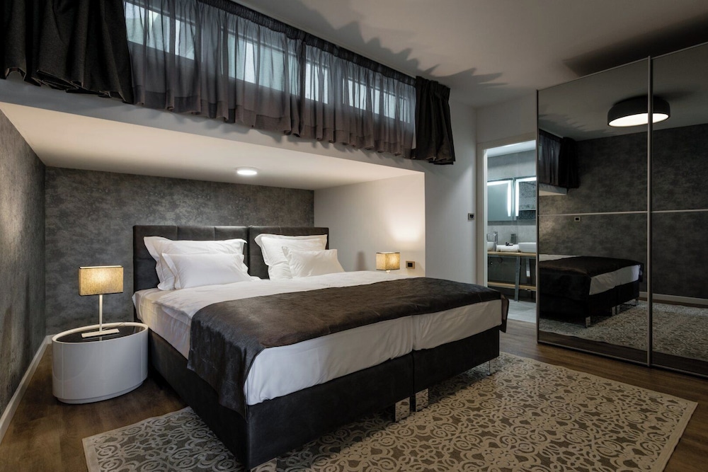 Superior Quadruple Room photo 1
