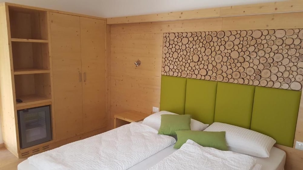 Double or Twin Room photo 2
