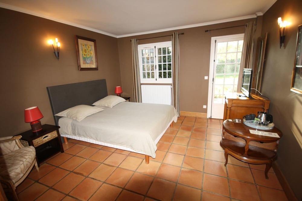 Double Room, Terrace (Rez De Jardin) photo 1