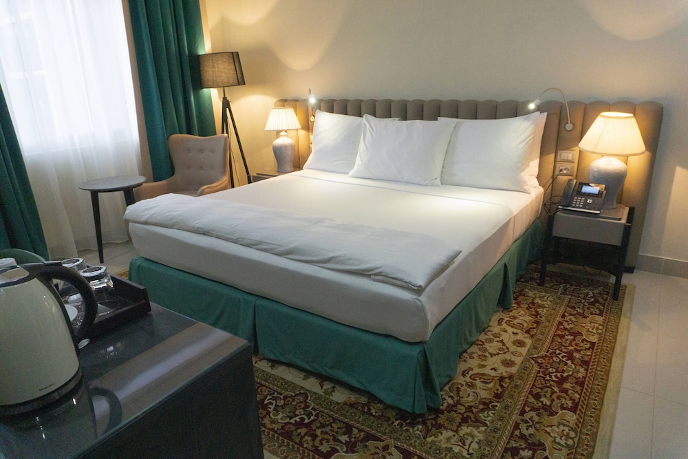 Standard Double or Twin Room, Courtyard View photo 2