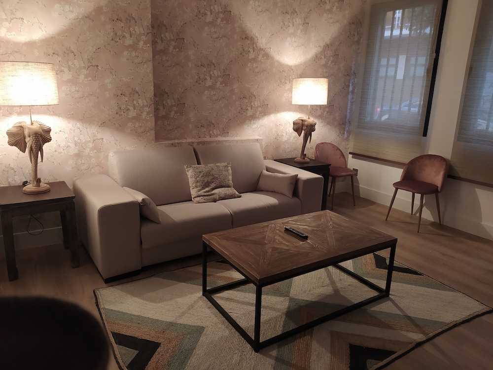 Family Apartment photo 2