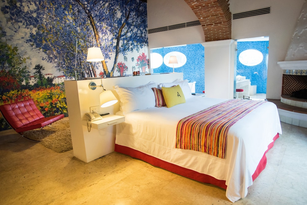 Master suite with bathtub and terrace - Photo 2