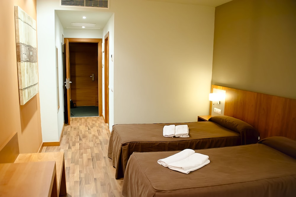 Double Room Single Use - Photo 5