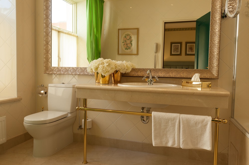 Standard Double or Twin Room with SPA access - Photo 10