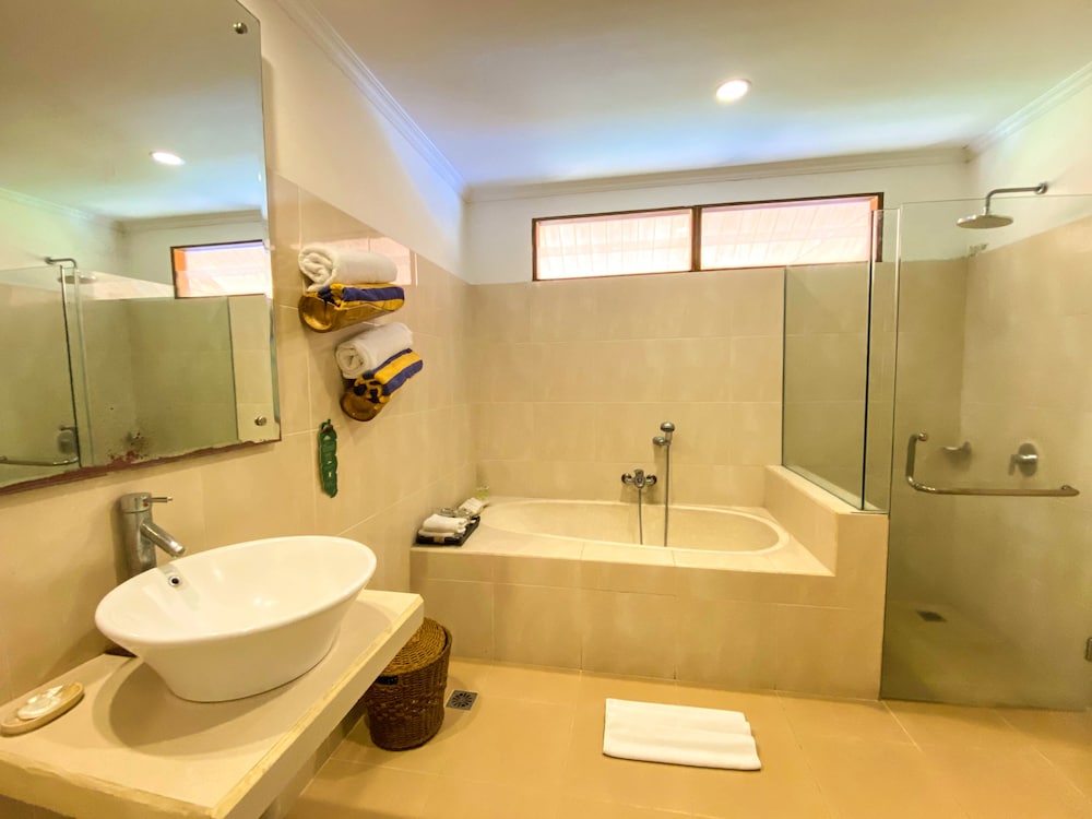 Suite, 1 Bedroom - Photo 3