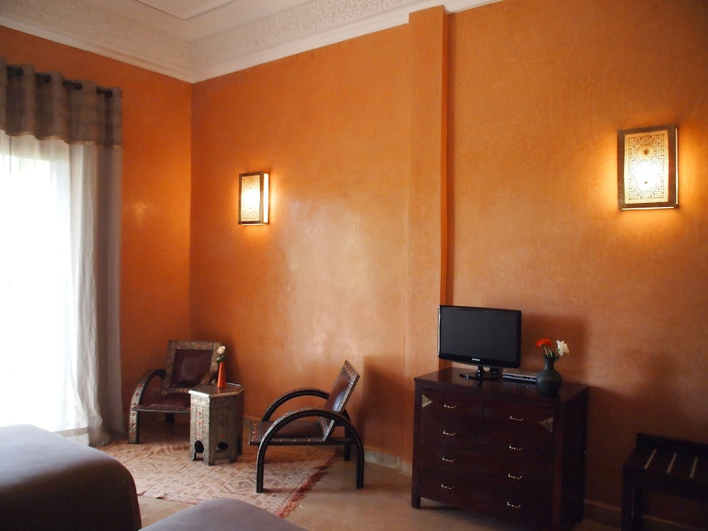 Double Or Twin Room, 2 Twin Beds, Terrace, Park View photo 2