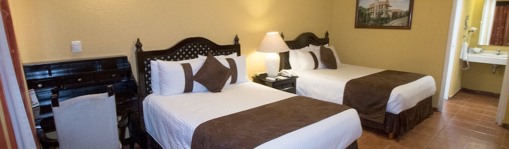Deluxe Room, 2 Double Beds (DE LUJO)