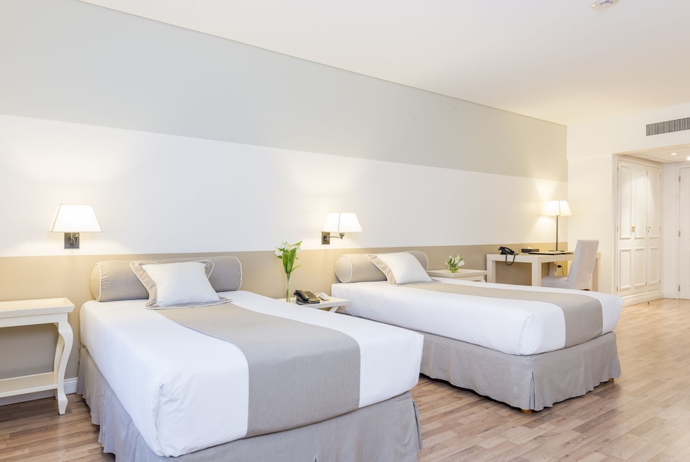 Executive Studio, 2 Twin Beds thumbnail 6