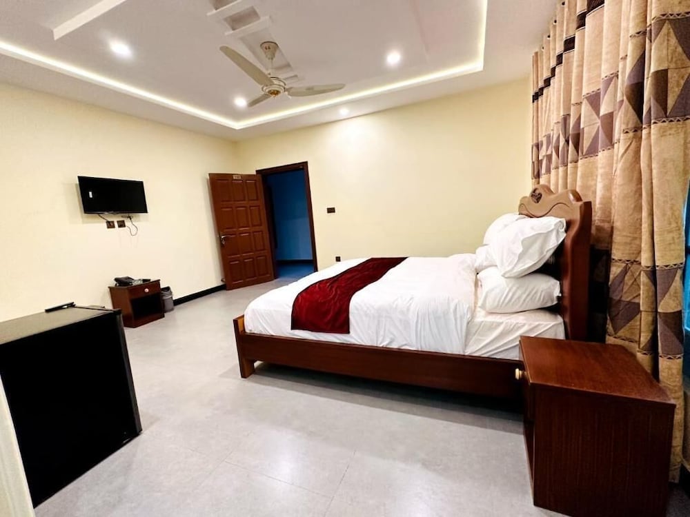 Deluxe Triple Room photo 3