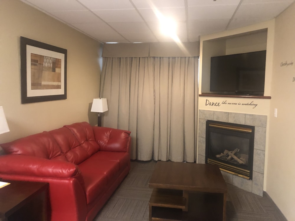 Suite, 1 Queen Bed, Non Smoking (Efficiency) - Photo 4