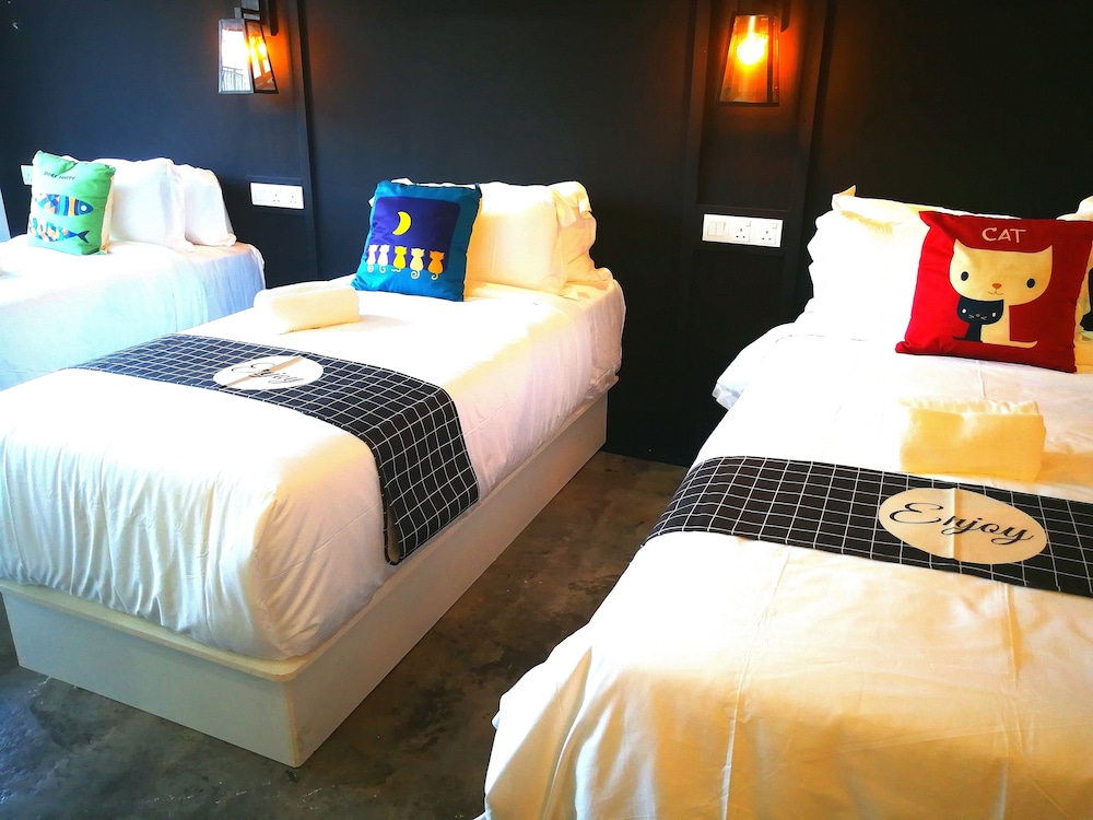 Deluxe Family Room For 3
