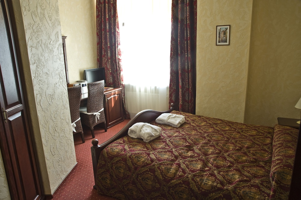 Standard Double Room - Photo 6