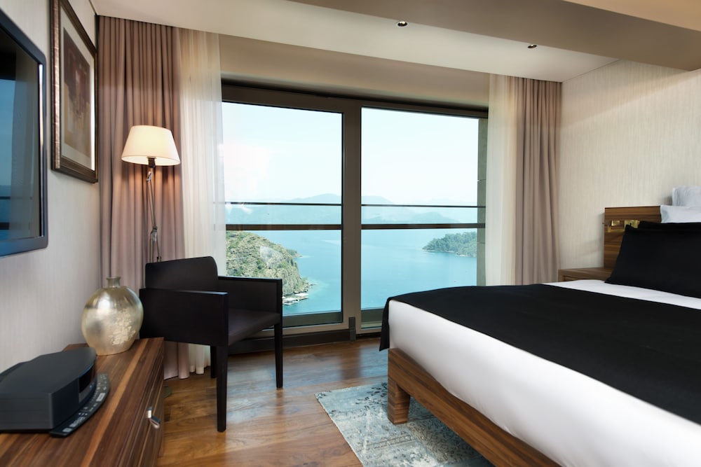 Deluxe Room, 1 Bedroom, Sea View photo 1