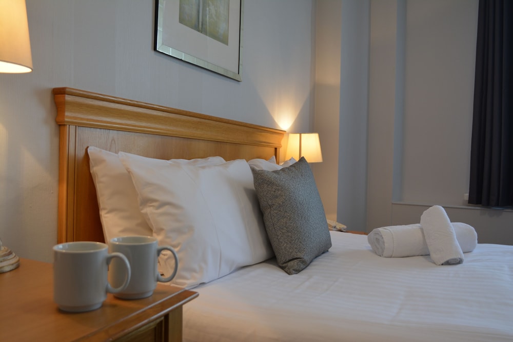 Standard Room, 1 Double Bed, Non Smoking - Photo 11