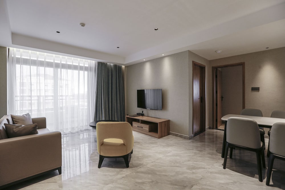 Executive Suite, 2 Bedrooms - Photo 3
