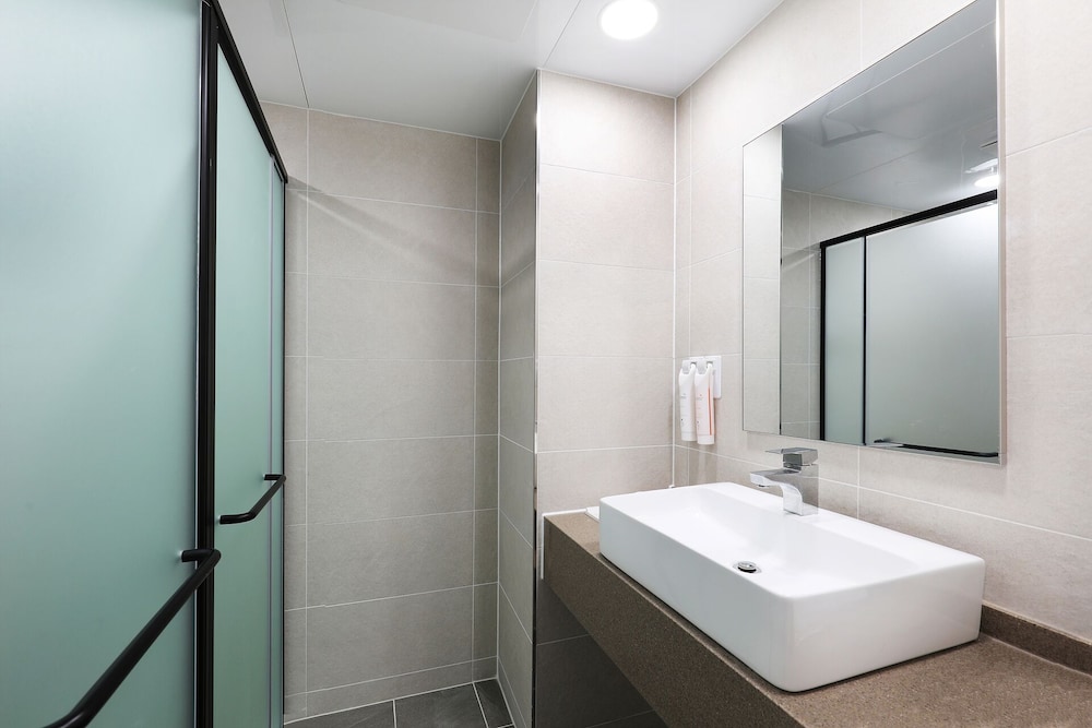 Superior Twin Room, Ocean View - Photo 8
