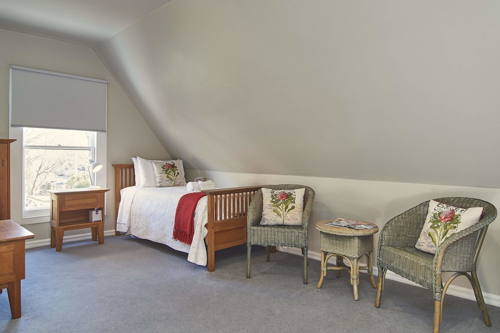 Room 5 photo 2