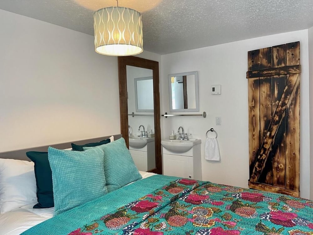 Basic Single Room photo 3