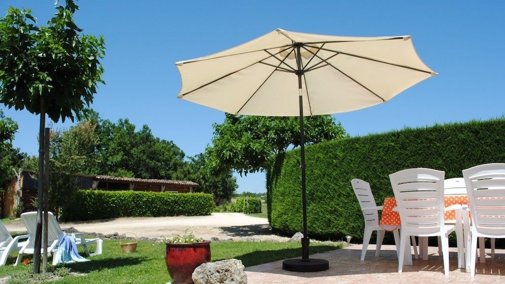 Cottage (Les Garroustes) photo 2