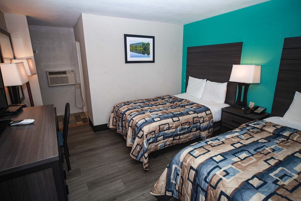 Room, 2 Double Beds, Smoking photo 1