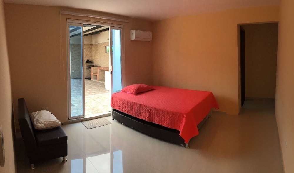 Family House, 4 Bedrooms photo 1