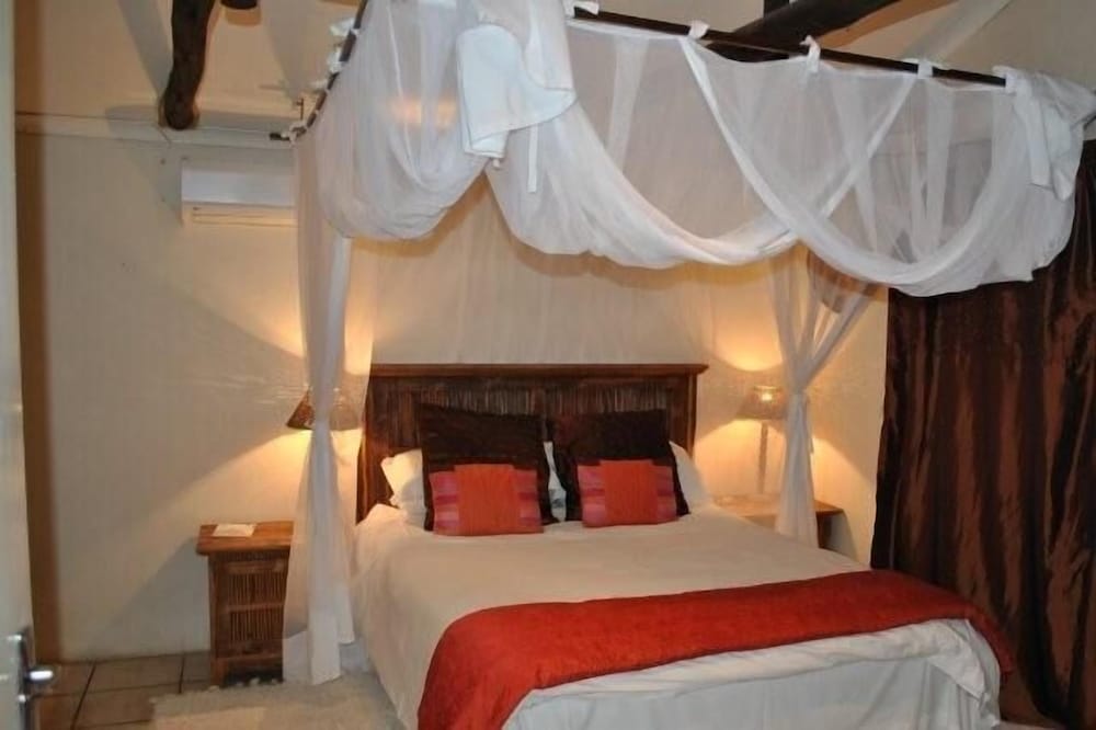 Garden Double Cottage Self-catering
