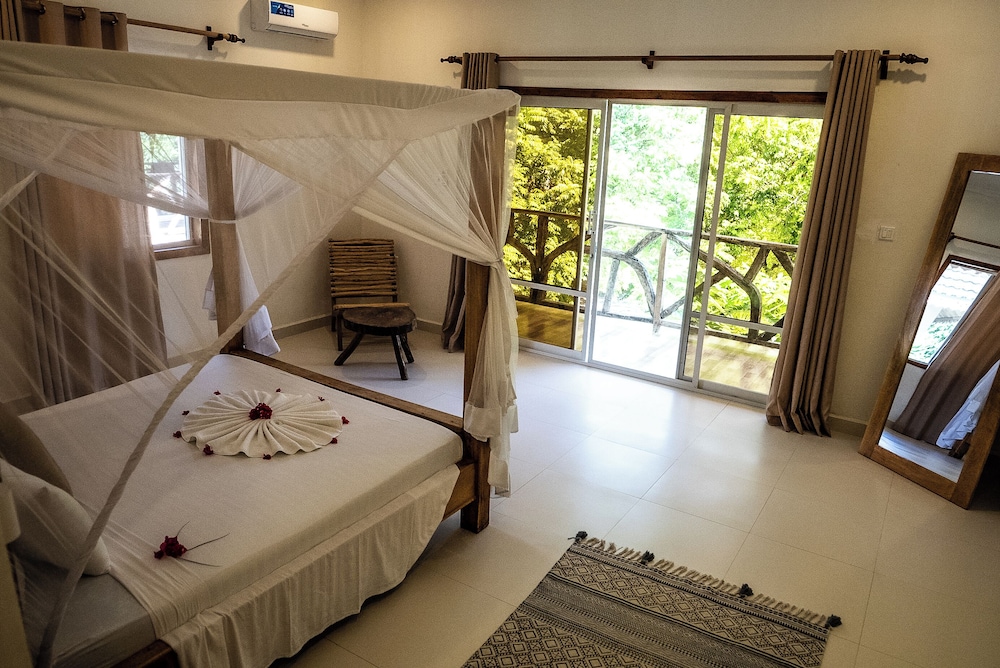 Comfort Double Room, Balcony, Pool View