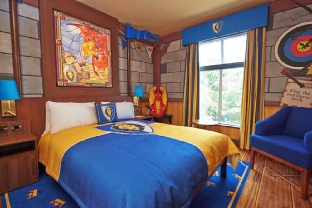Knights & Dragons Deluxe Room at Castle Hotel photo 1