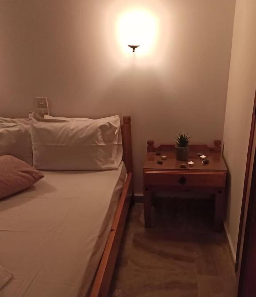 Basic Double Room photo 3