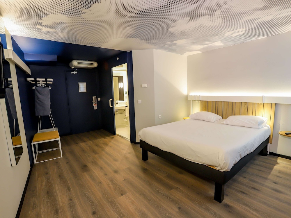 Standard Double Room, 1 Double Bed - Photo 13