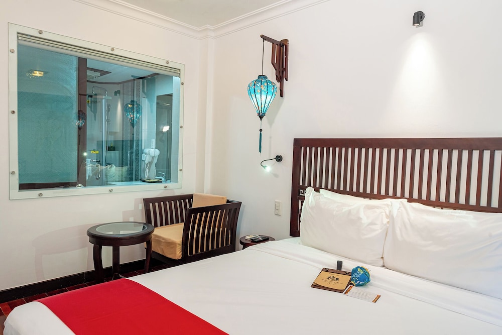 Deluxe Double Room - Photo 21