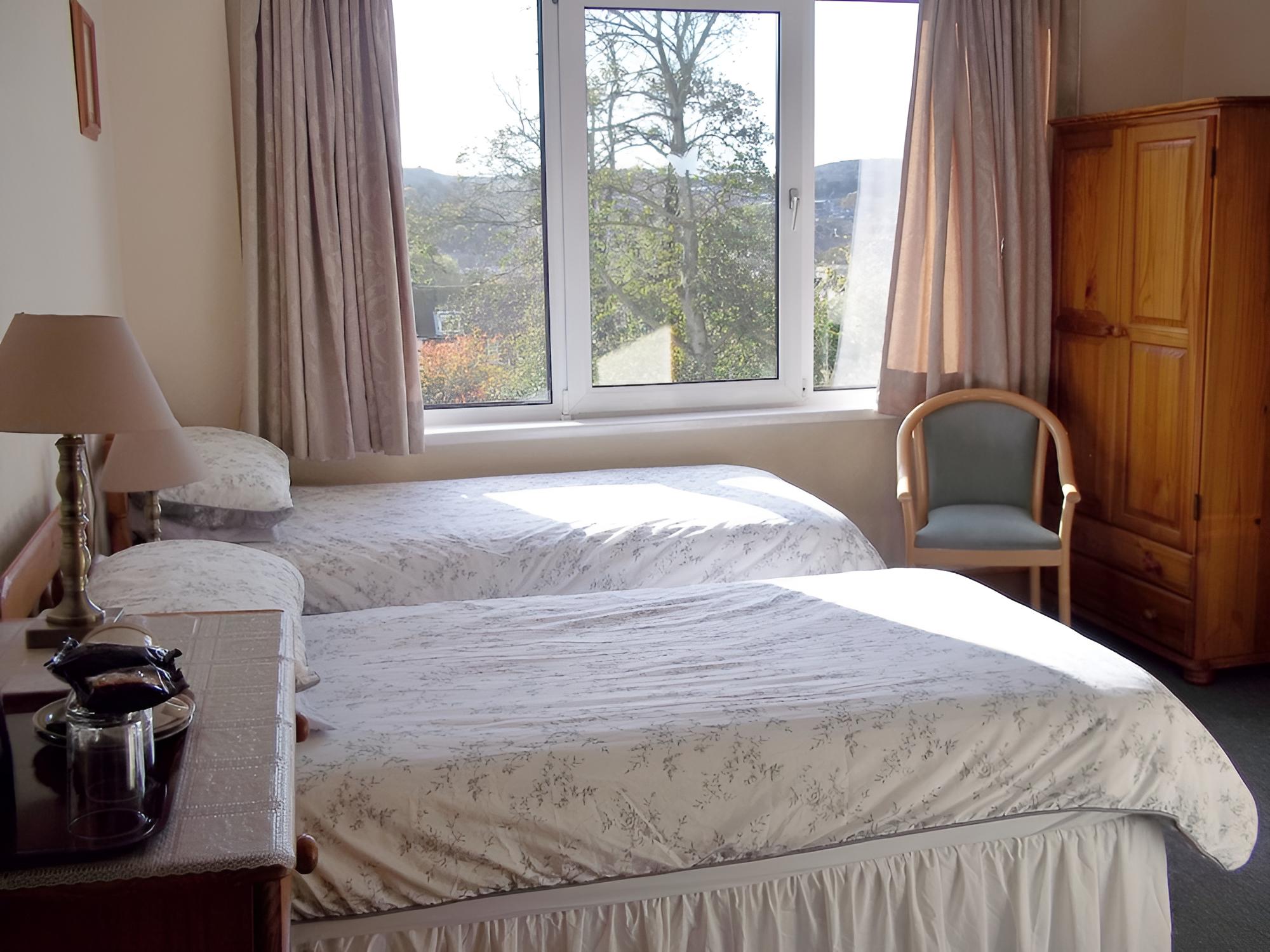 Traditional Twin Room, Ensuite photo 1