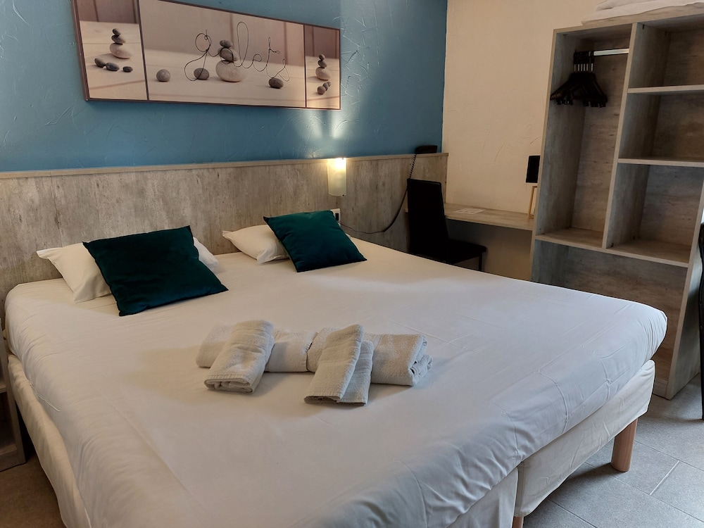 Superior Room - Photo 1