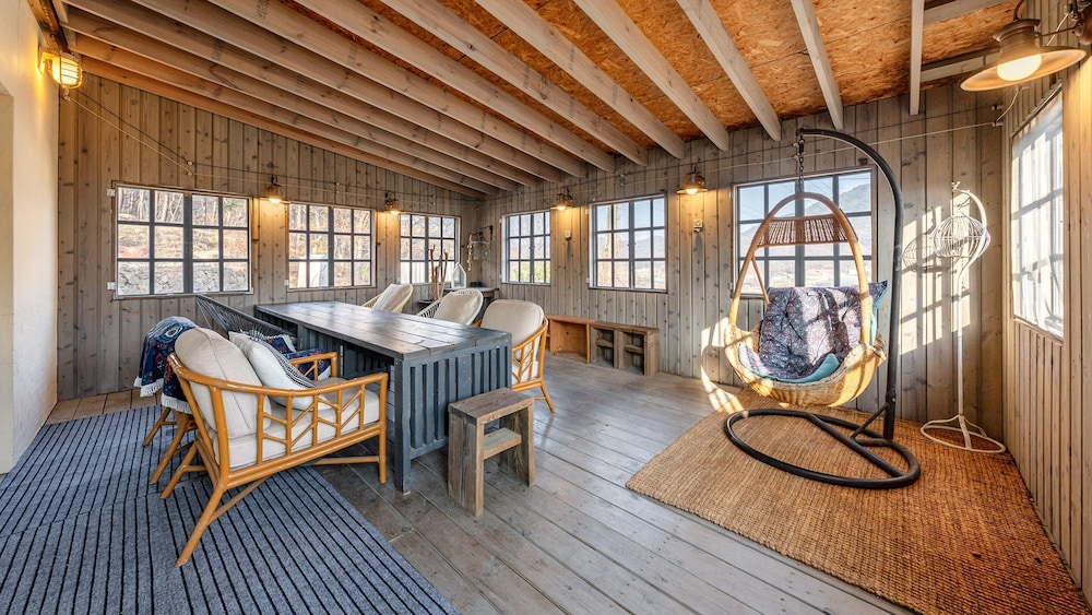 Basic Room, 2 Bedrooms (S04)