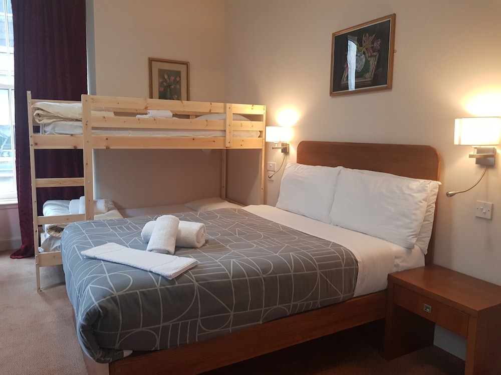 Quadruple Room photo 2