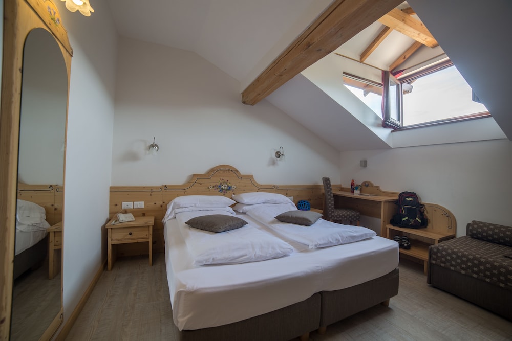 Double or Twin Room photo 1