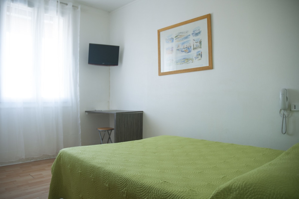 Economy Double Room photo 2