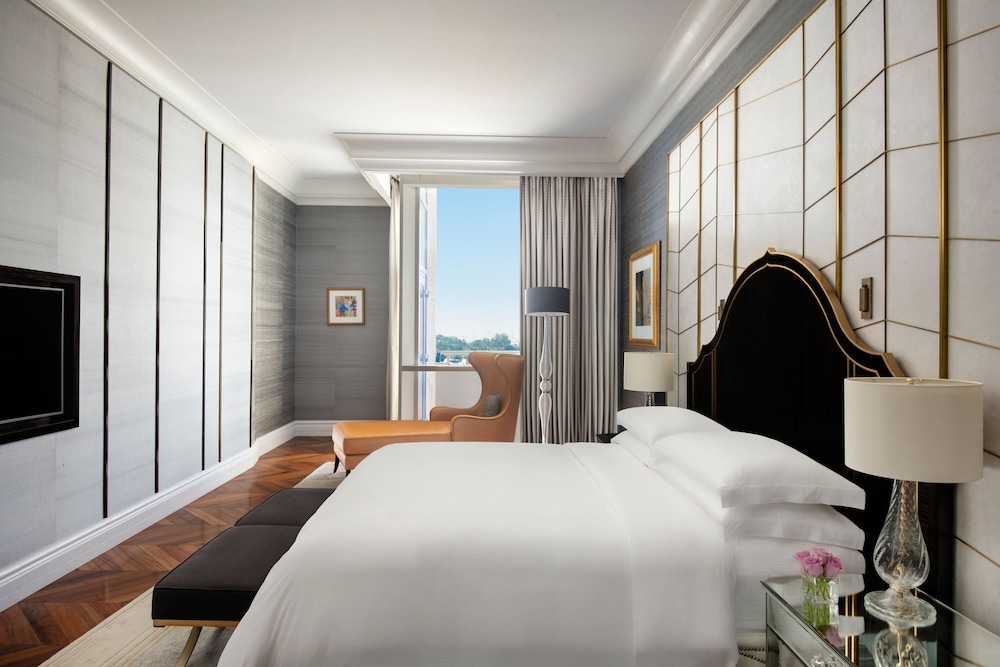 The Amiri Suite - Photo 13
