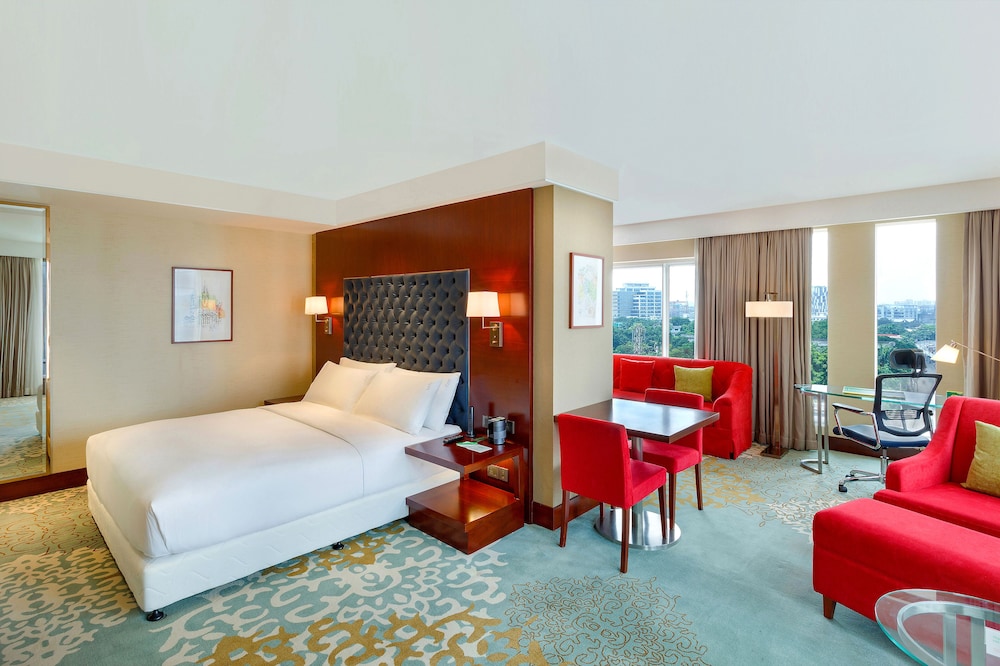 Suite, 1 Bedroom - Photo 3