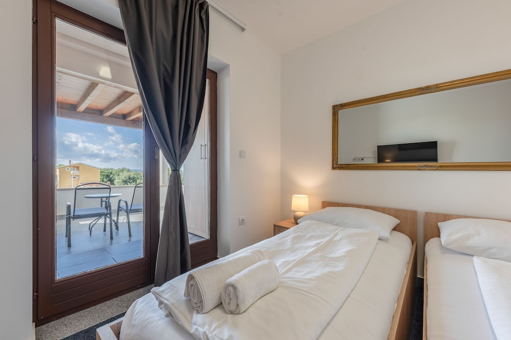 Room Comfort with sea view for 2