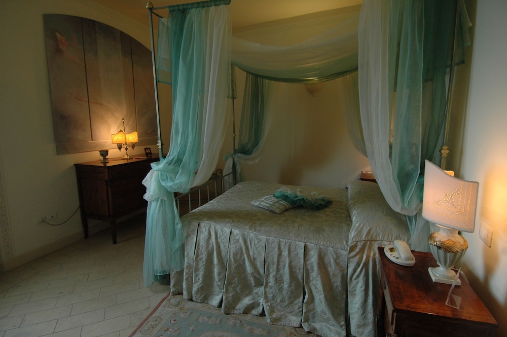 Standard Room photo 3