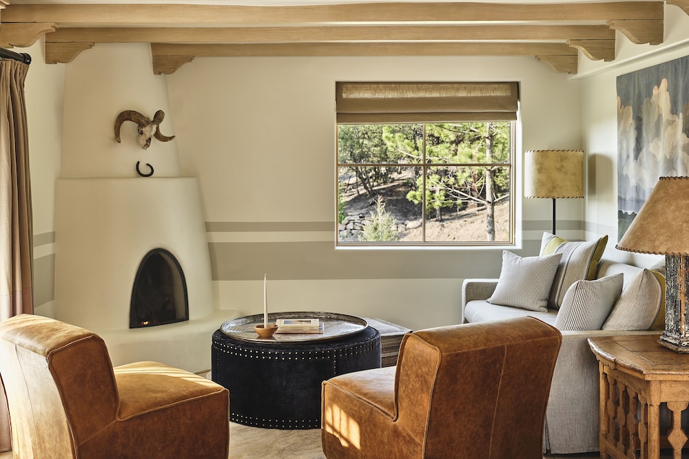 Suite, 1 King Bed, Valley View (King) - Photo 1