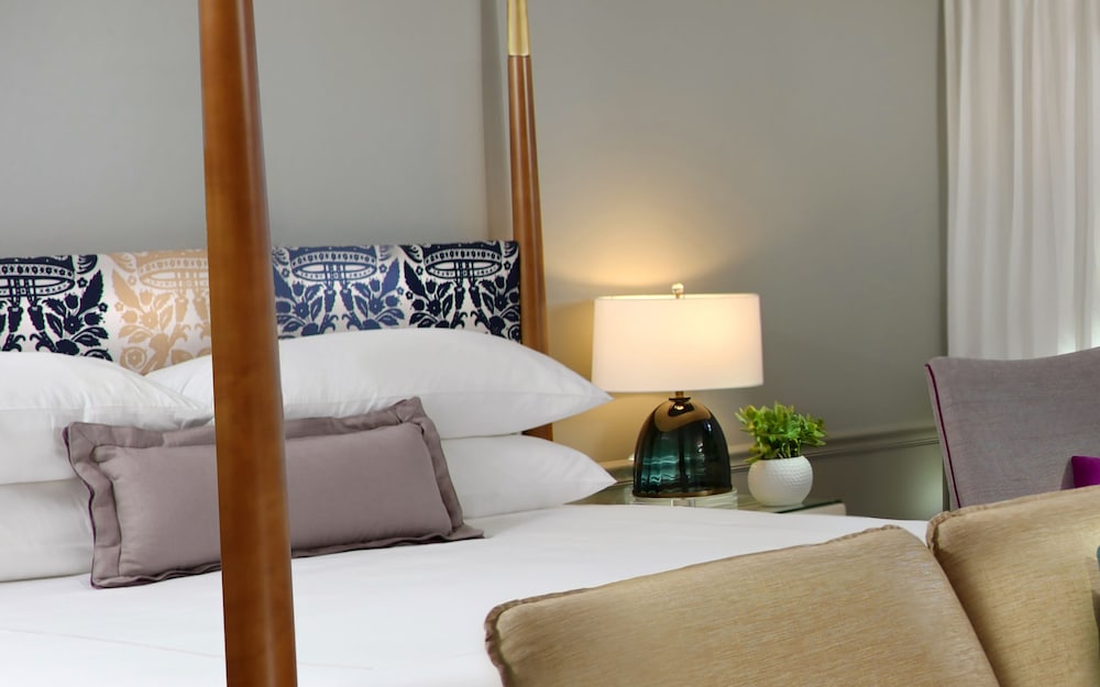 Lanai 1 King Bed (Beach House) - Photo 4