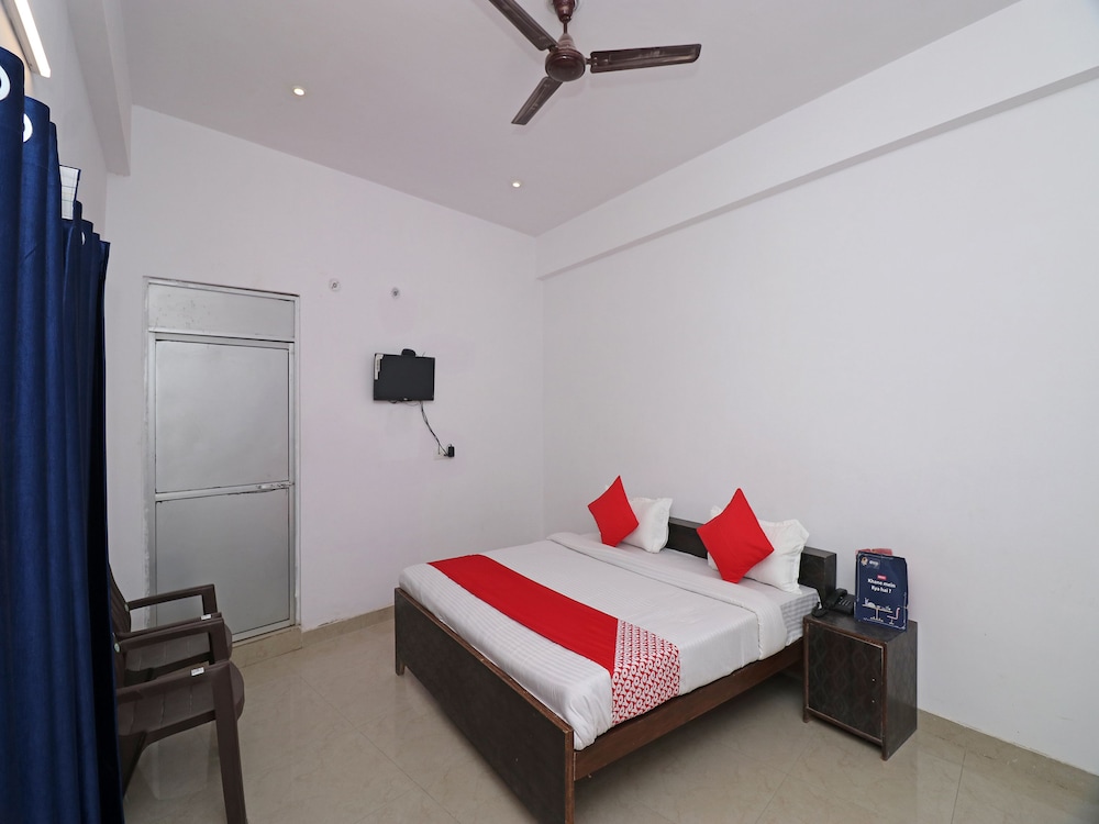 Suite, 1 King Bed photo 3