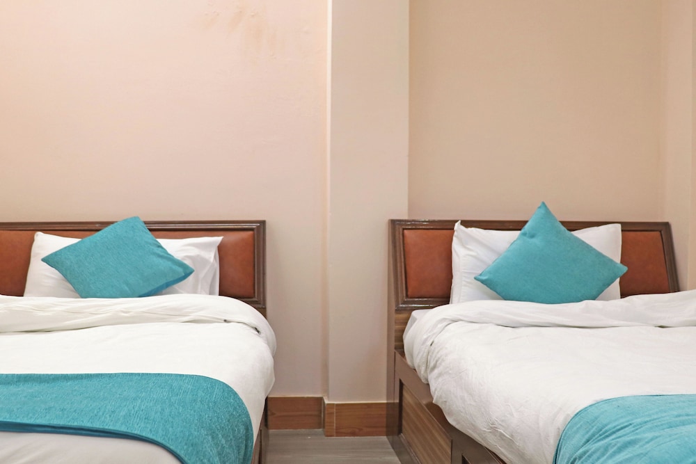 Standard Double Room - Photo 14