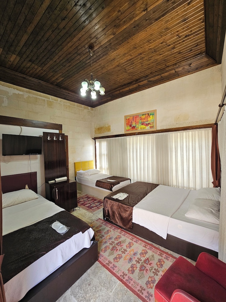 Classic Quadruple Room